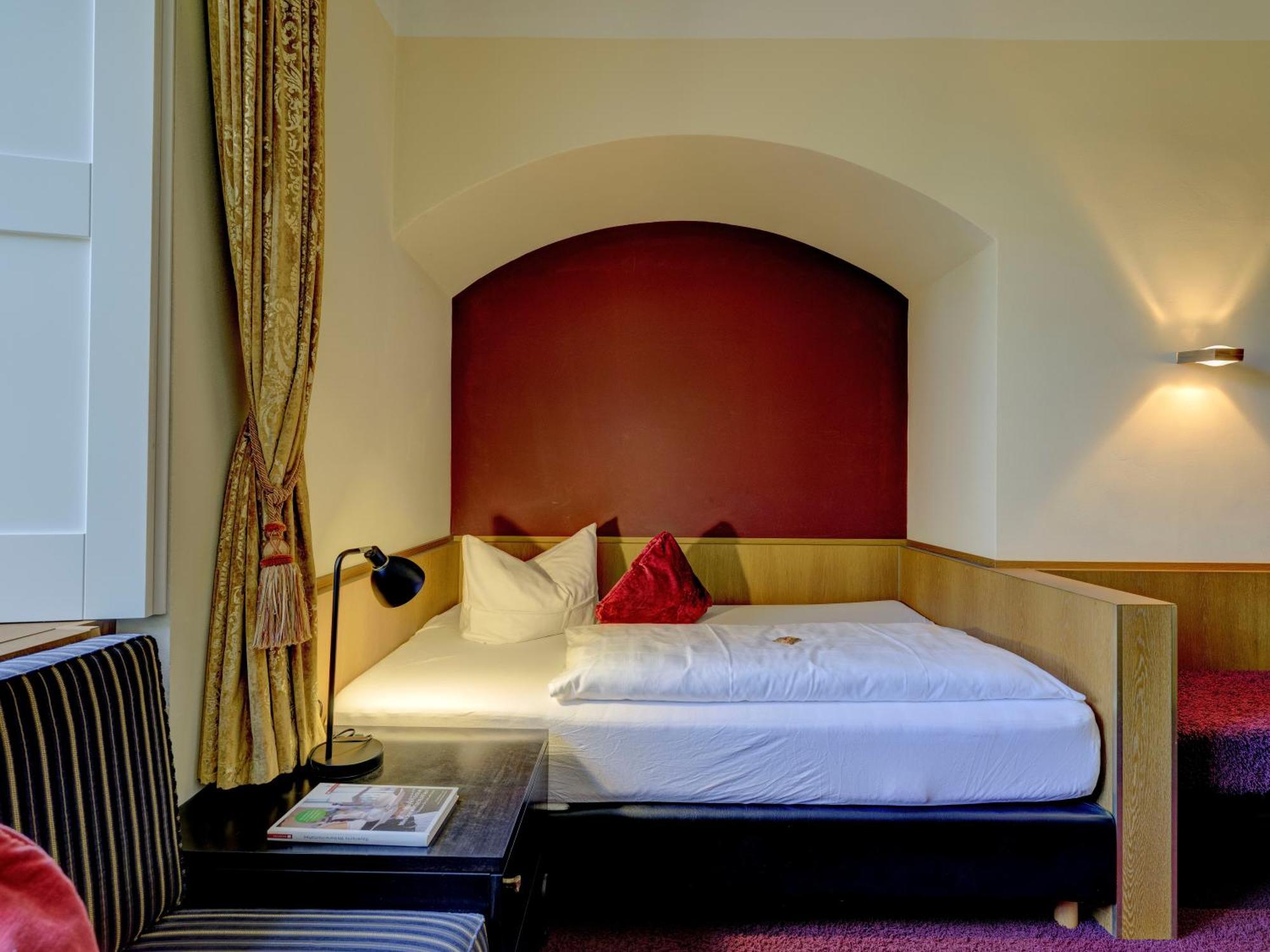 Hotel Klostergasthof Raitenhaslach Burghausen